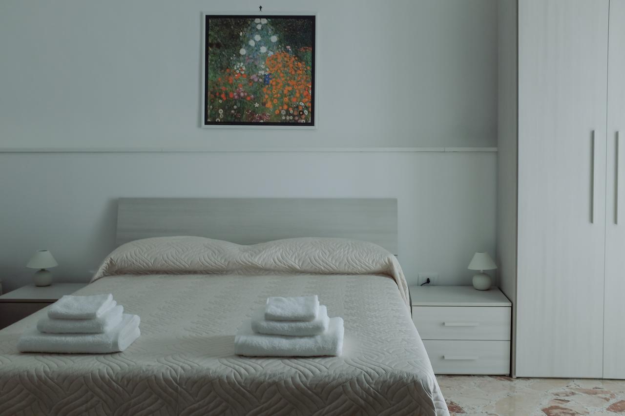 B&B A Casa Di Paola Lecce Zewnętrze zdjęcie