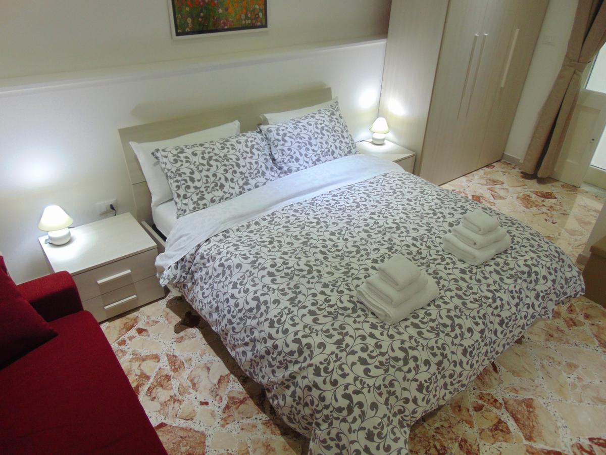 B&B A Casa Di Paola Lecce Zewnętrze zdjęcie