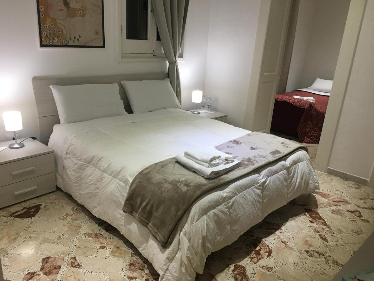 B&B A Casa Di Paola Lecce Zewnętrze zdjęcie
